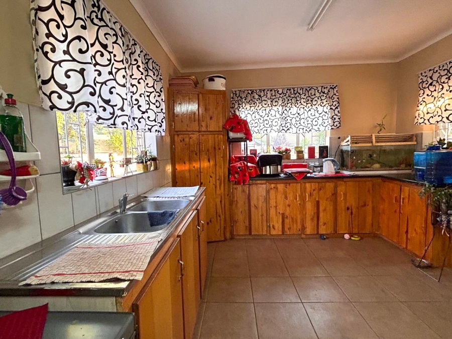 2 Bedroom Property for Sale in Kannoniers Park North West